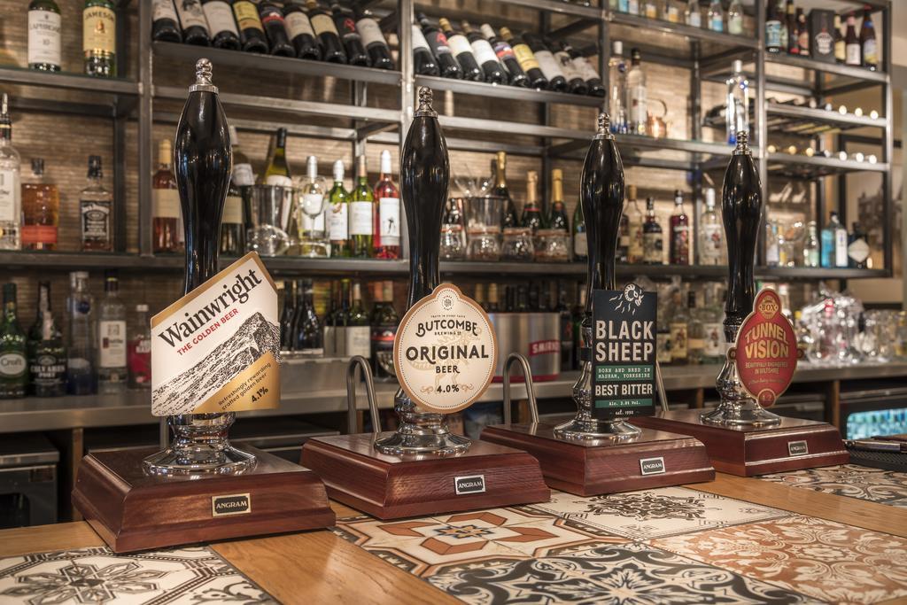 The Golden Lion Hotel, St Ives, Cambridgeshire St Ives  Extérieur photo