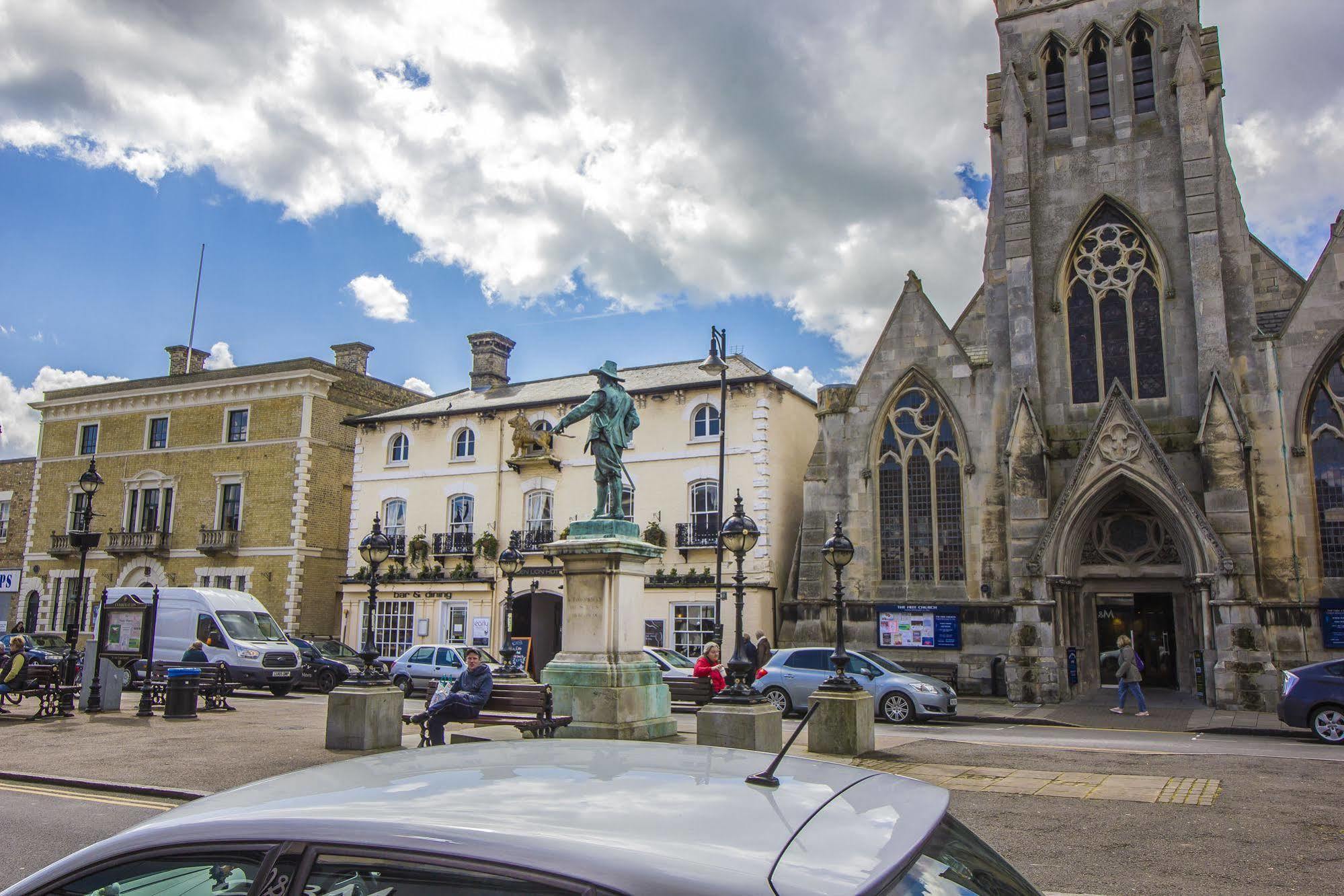 The Golden Lion Hotel, St Ives, Cambridgeshire St Ives  Extérieur photo