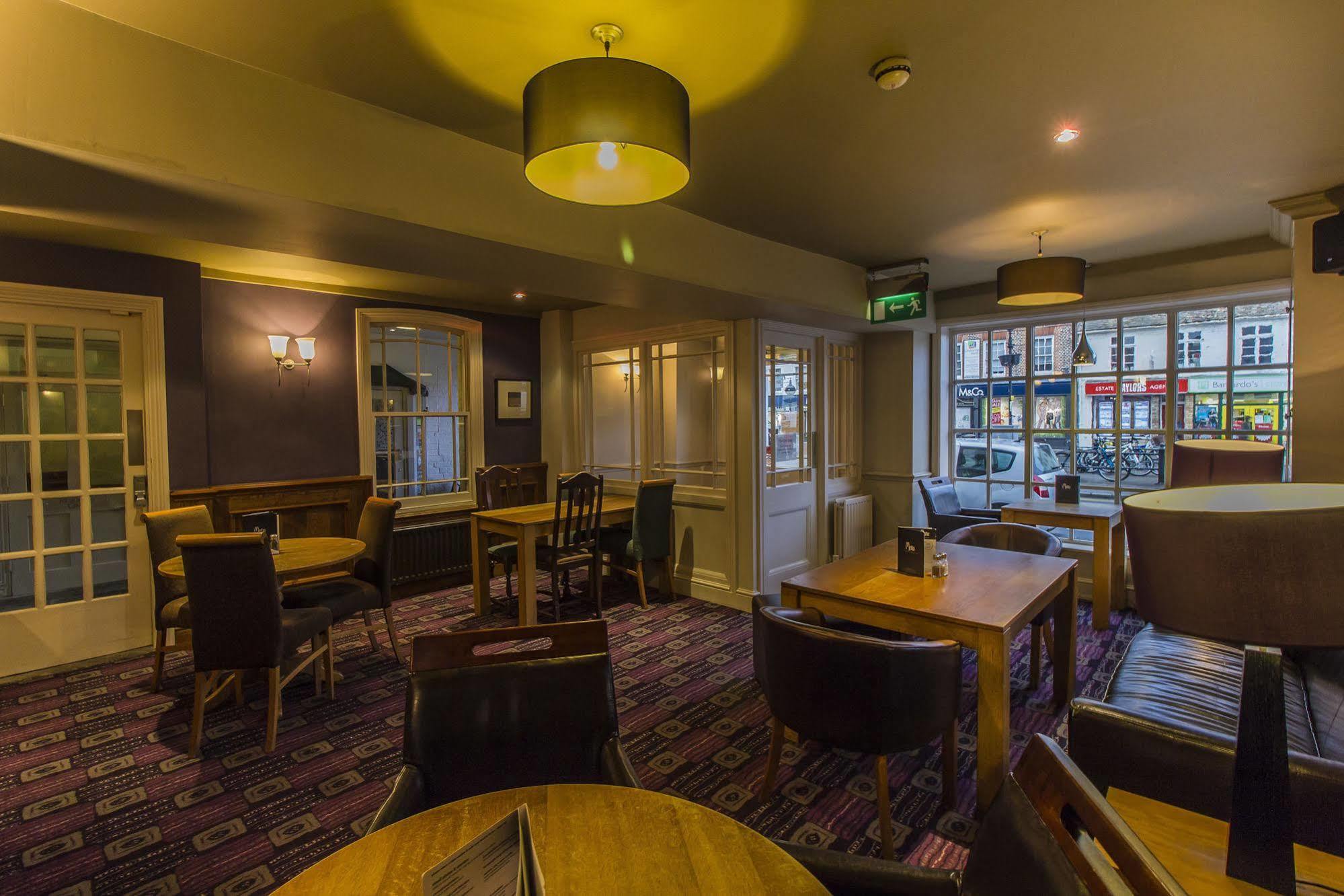 The Golden Lion Hotel, St Ives, Cambridgeshire St Ives  Extérieur photo