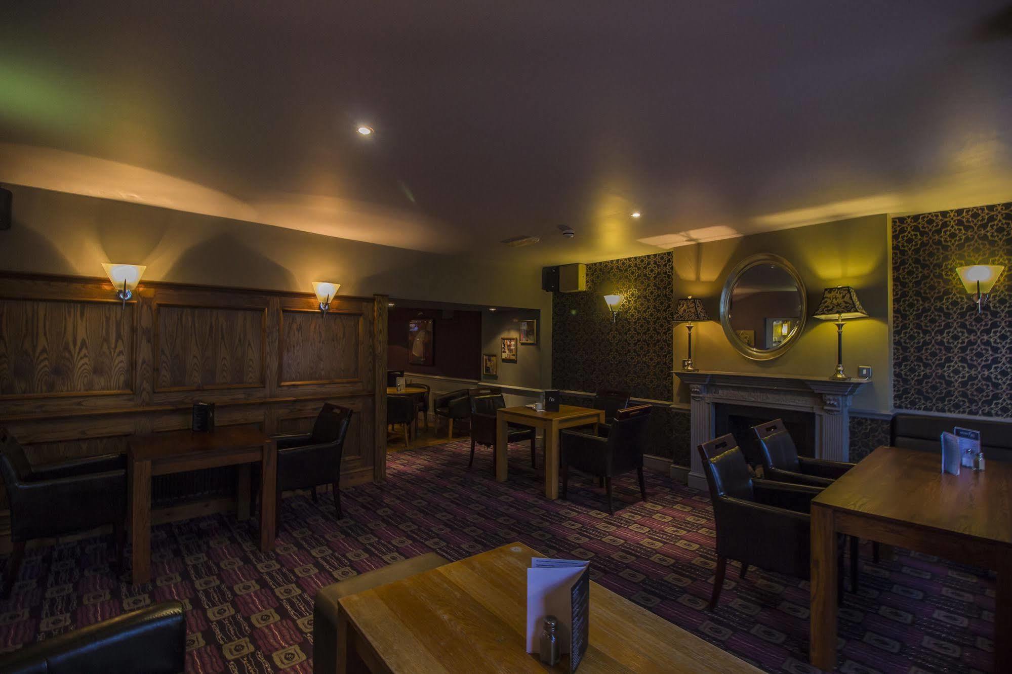 The Golden Lion Hotel, St Ives, Cambridgeshire St Ives  Extérieur photo