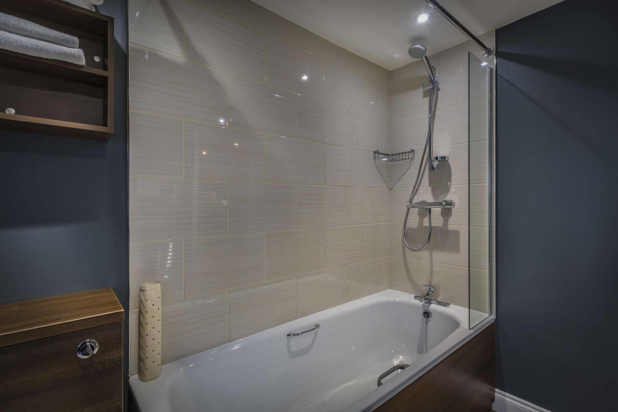 The Golden Lion Hotel, St Ives, Cambridgeshire St Ives  Extérieur photo