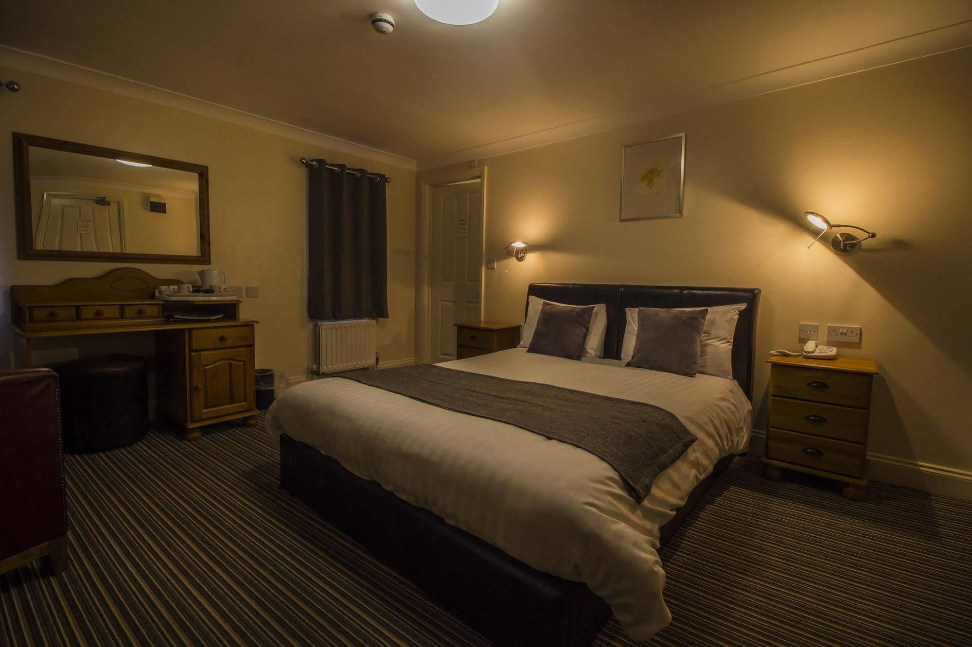 The Golden Lion Hotel, St Ives, Cambridgeshire St Ives  Extérieur photo
