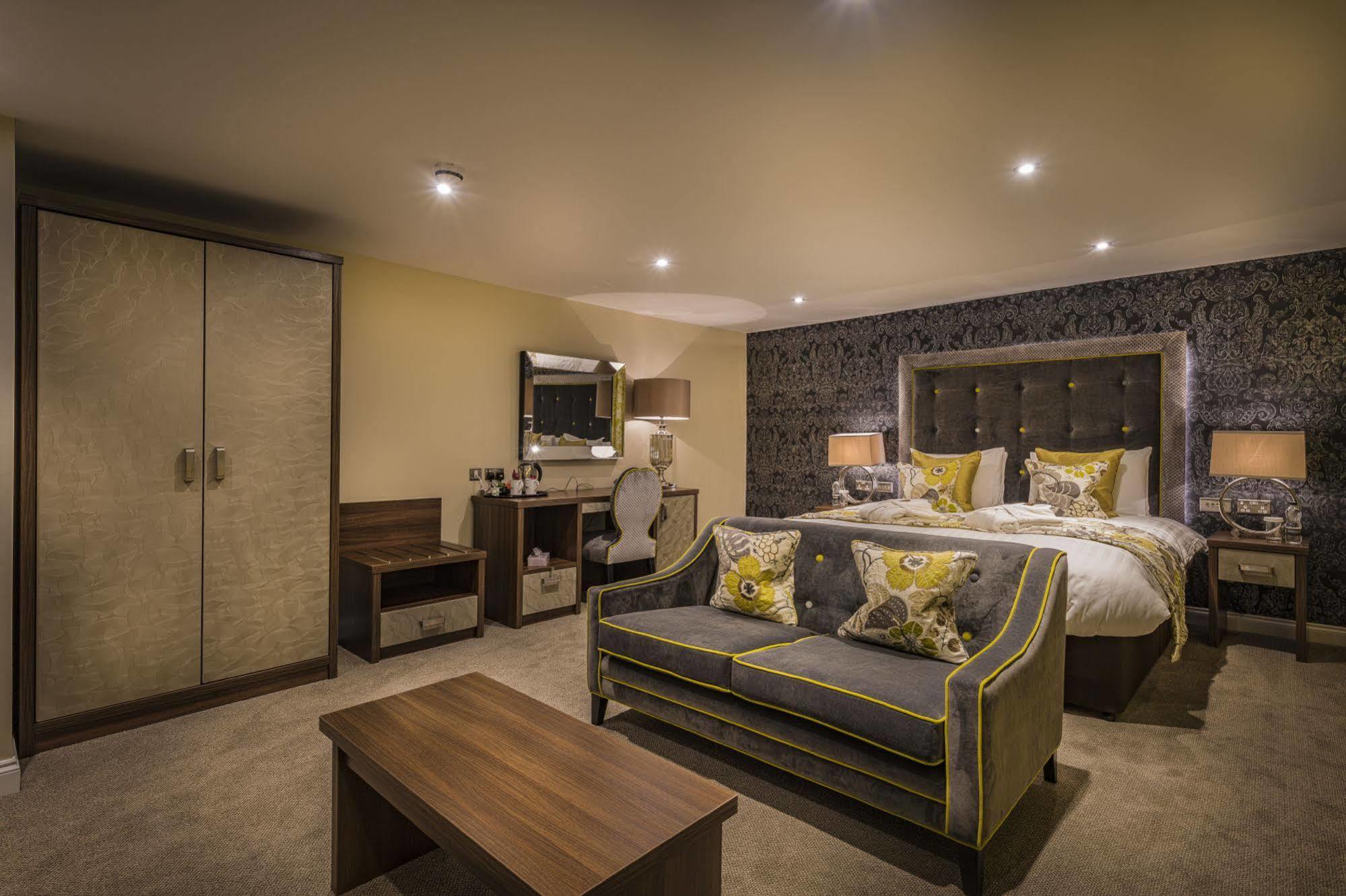 The Golden Lion Hotel, St Ives, Cambridgeshire St Ives  Extérieur photo