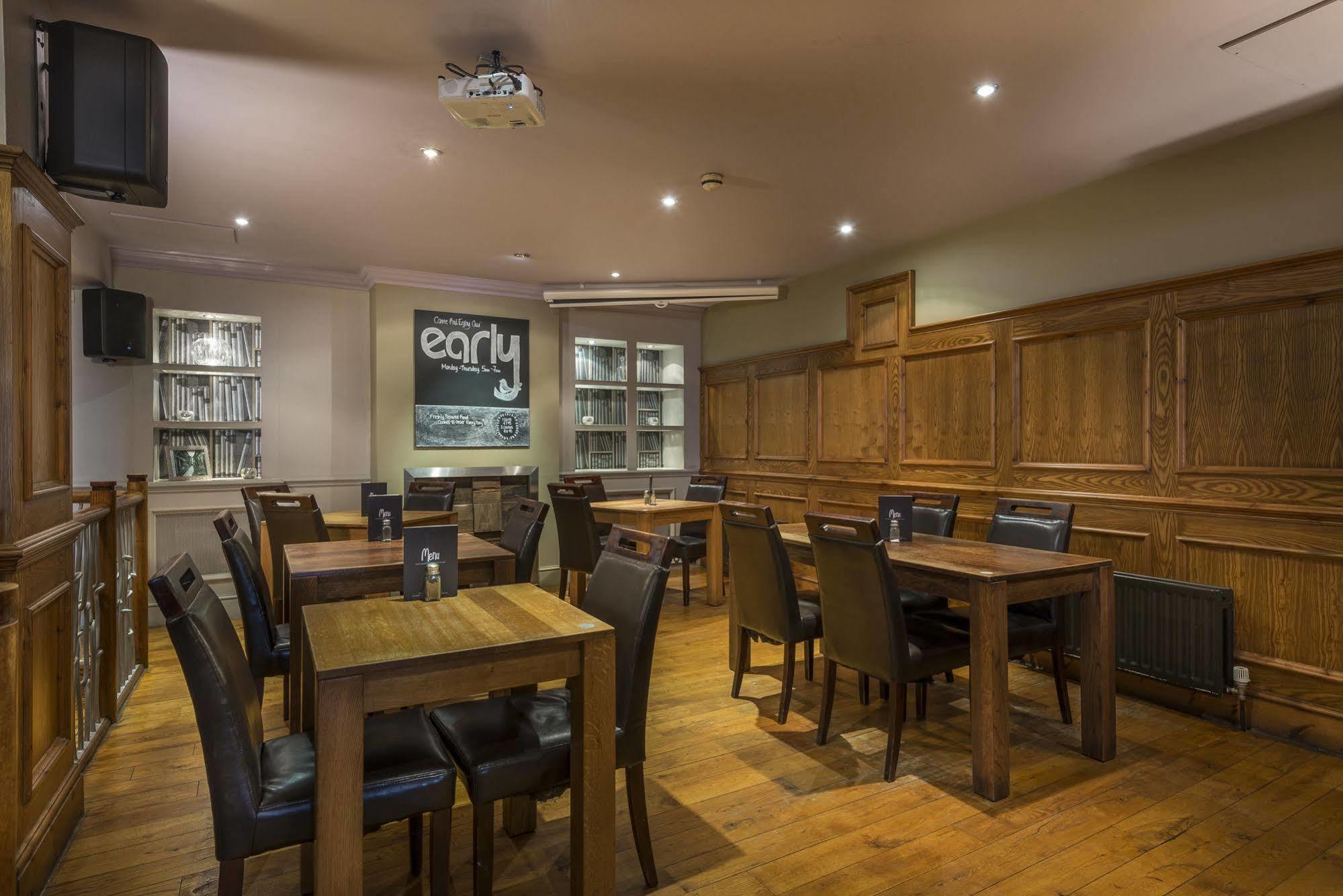 The Golden Lion Hotel, St Ives, Cambridgeshire St Ives  Extérieur photo