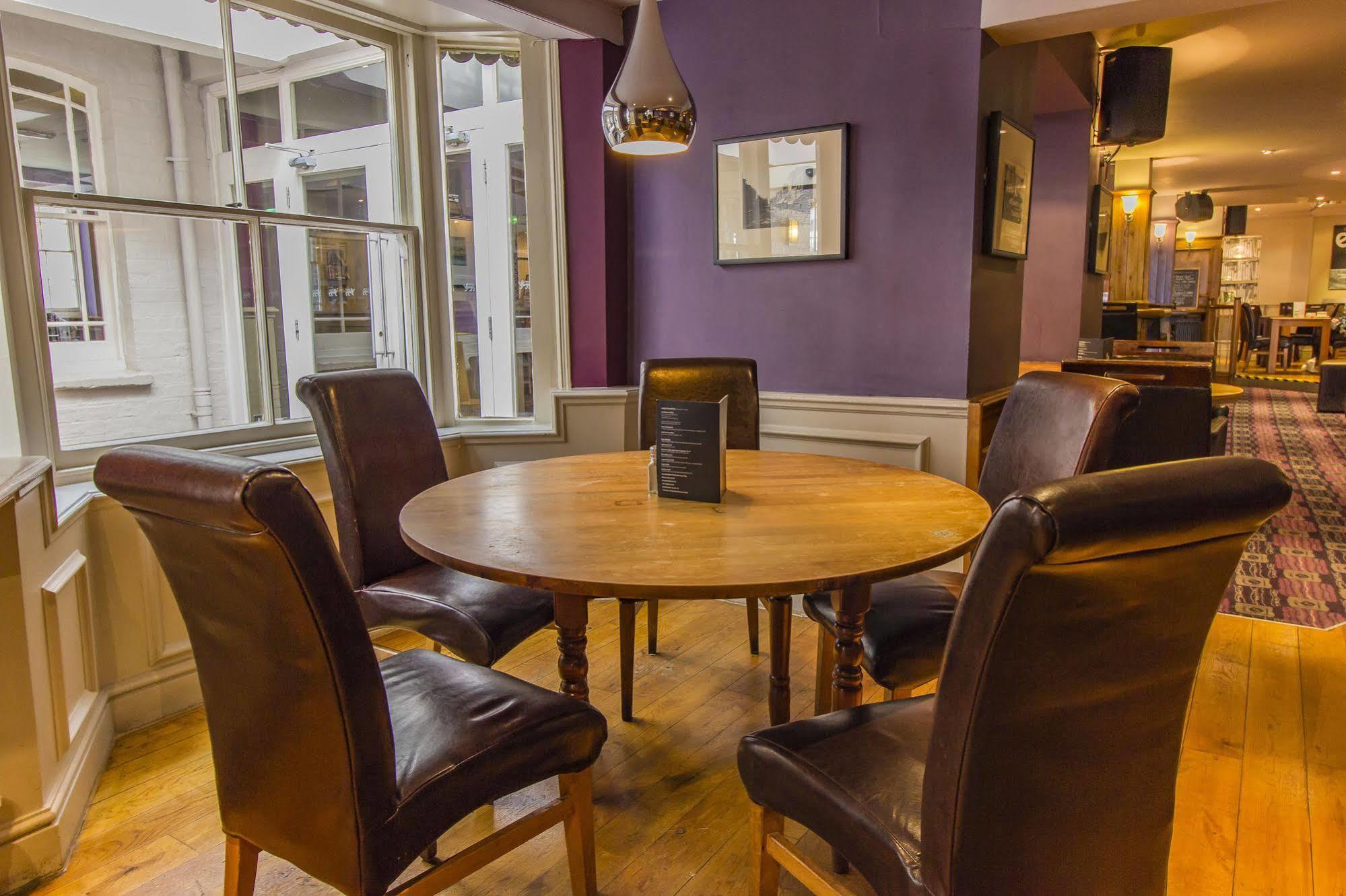 The Golden Lion Hotel, St Ives, Cambridgeshire St Ives  Extérieur photo