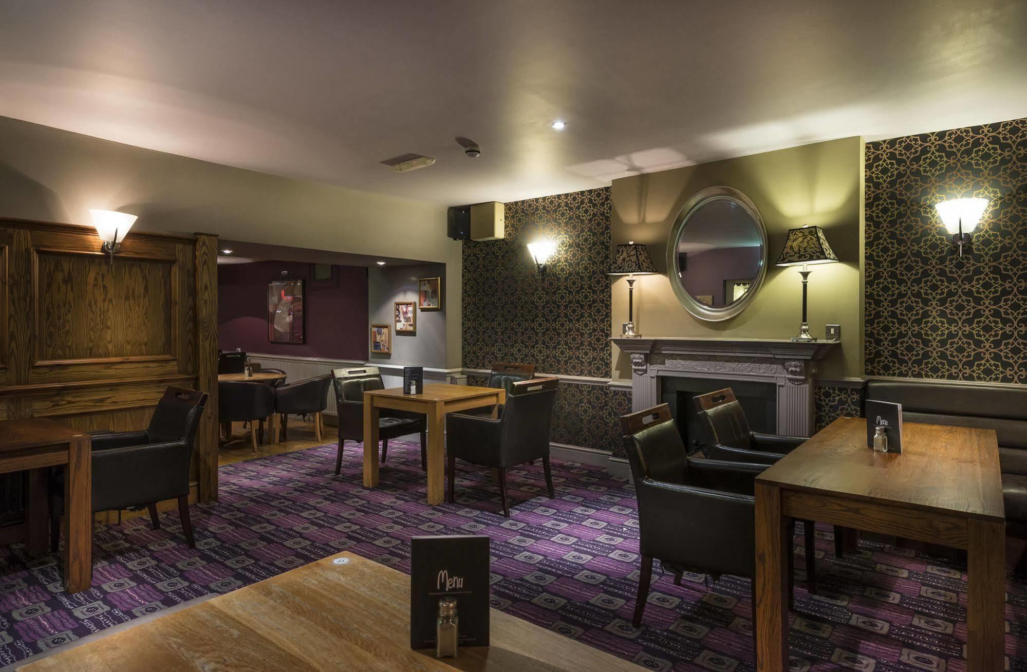 The Golden Lion Hotel, St Ives, Cambridgeshire St Ives  Extérieur photo